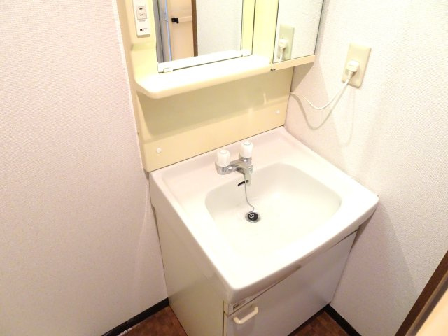 メゾン・ド・SWEET Ⅰの独立洗面台