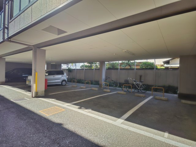 シュテルン・ドルフの駐車場