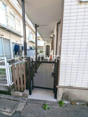 【エントランス】 | キャッスル | 建物の内部です