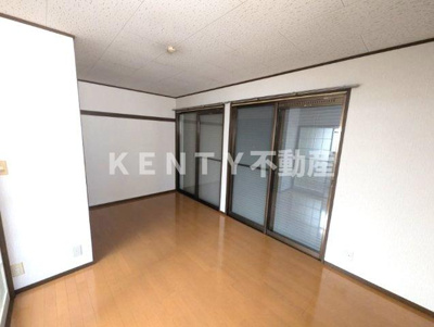 【居間・リビング】 | キャッスル | おしゃれな居間です