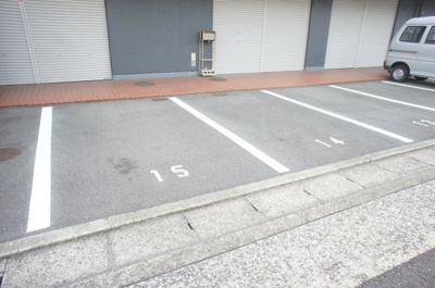 【駐車場】 | グランドハイツカトレア