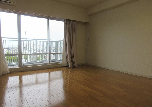 パシフィックビスタⅡの居間・リビング