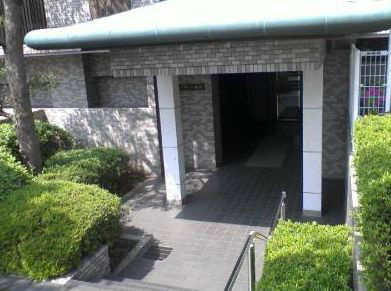 【エントランス】ベイコート本牧 