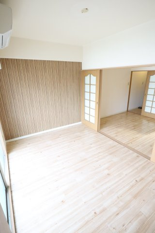 大阪市城東区今福西４丁目の賃貸マンションの居間・リビング