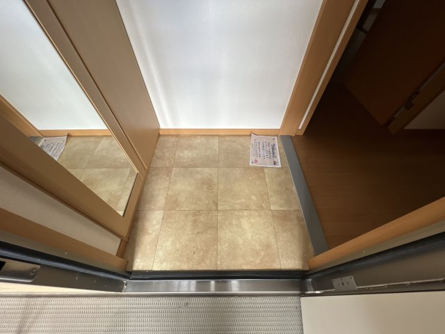 サンビレッジ瑞景 E棟の玄関