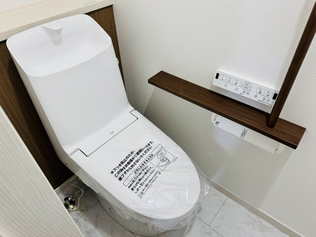 八王子市　元八王子町　新築一戸建て　６期のトイレ|～暖房温水洗浄機能付きトイレ　冬場は特に嬉しい機能ですね～