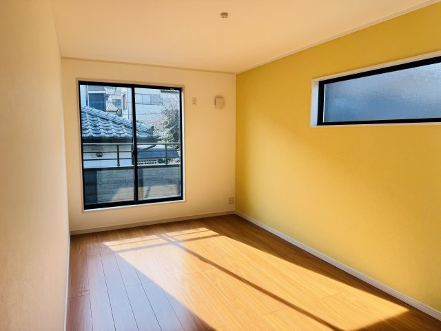 八王子市　元八王子町　新築一戸建て　６期の寝室|～2階8.0帖の主寝室　ベッドなど大型家具のレイアウトもしやすい広さです～