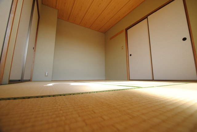 グリーンタウン津留崎の寝室|内装イメージ：同物件別室