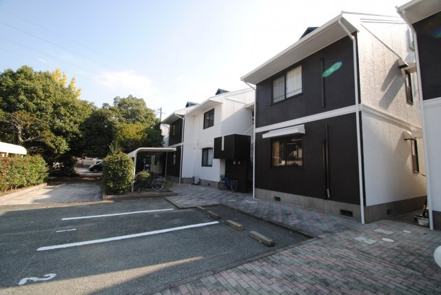 グリーンタウン津留崎