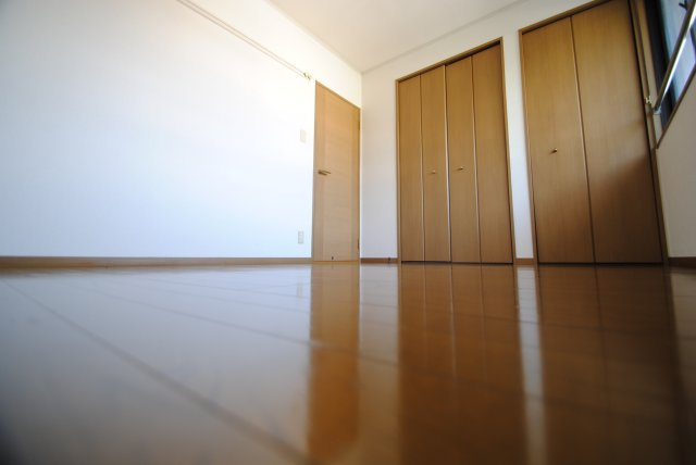 グリーンタウン津留崎の洋室|内装イメージ：同物件別室