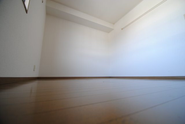 グリーンタウン津留崎の寝室|内装イメージ：同物件別室