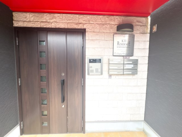 KTIレジデンス住吉大社のエントランス