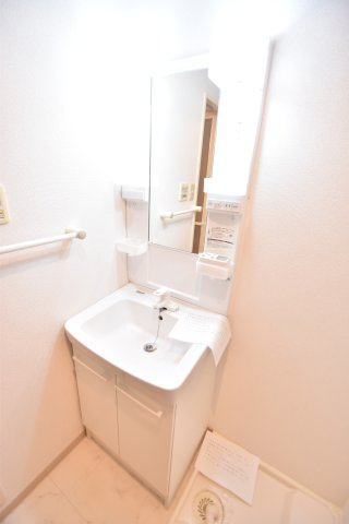大阪市都島区片町２丁目の賃貸マンションの独立洗面台