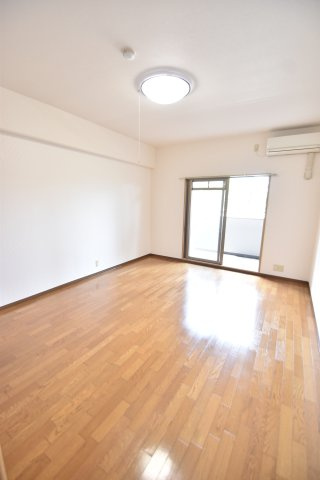 大阪市都島区片町２丁目の賃貸マンションの寝室