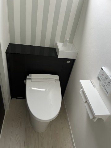 金光町佐方戸建てのトイレ