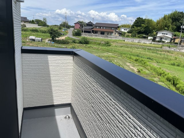 金光町佐方戸建てのバルコニー