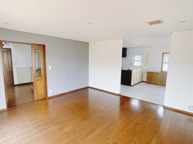 【中古戸建】渋川市中郷の居間・リビング|リビング