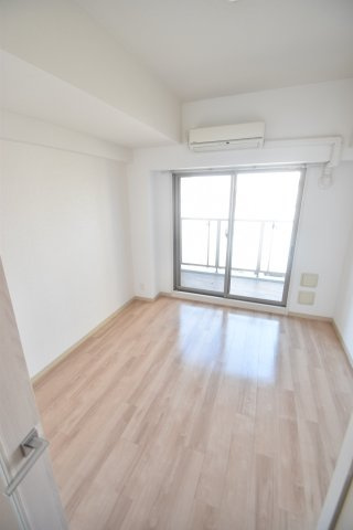 大阪市都島区東野田町１丁目の賃貸マンションの居間・リビング
