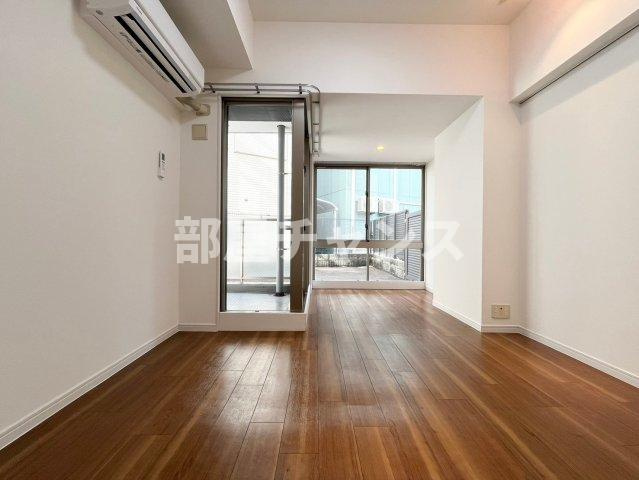 リエス鶴舞WEST TOWERの居間・リビング