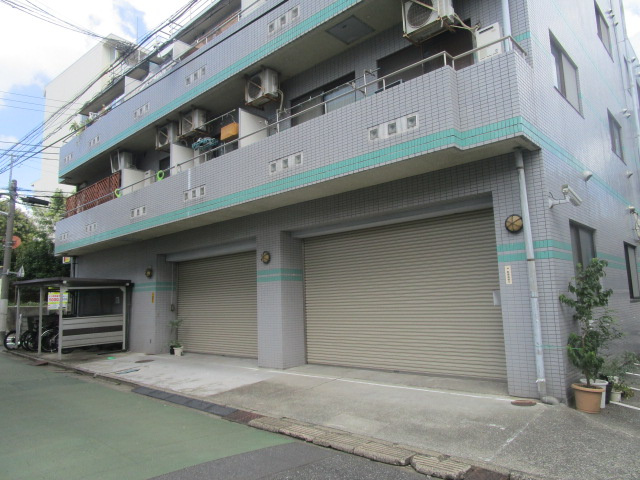 渋谷区幡ヶ谷３丁目の店舗事務所