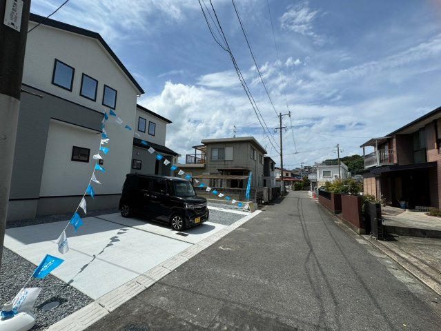ーBloomーブルームー小倉南区山手1丁目2期　【小倉南区　新築戸建て】の前面道路含む現地写真|前面道路は交通量も少なく駐車しやすい♪　【小倉南区　新築戸建て】