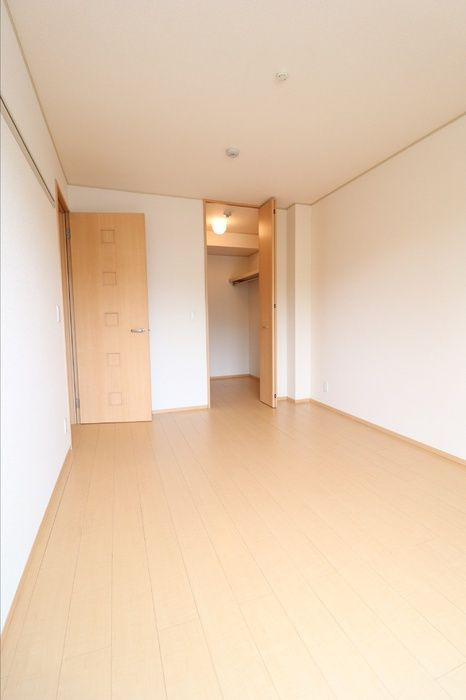 サンヴィレッジ中河原の寝室
