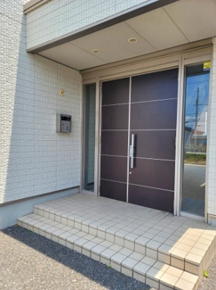 【エントランス】 | オートロックマンションで安心です