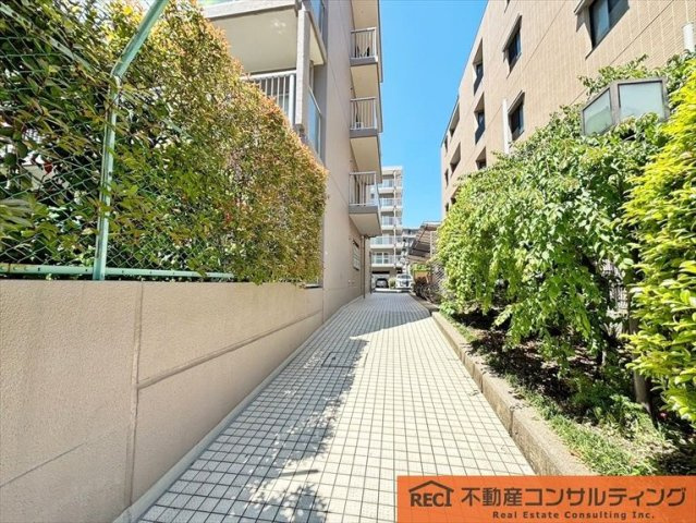 甲子園口ビューハイツ南棟の周辺