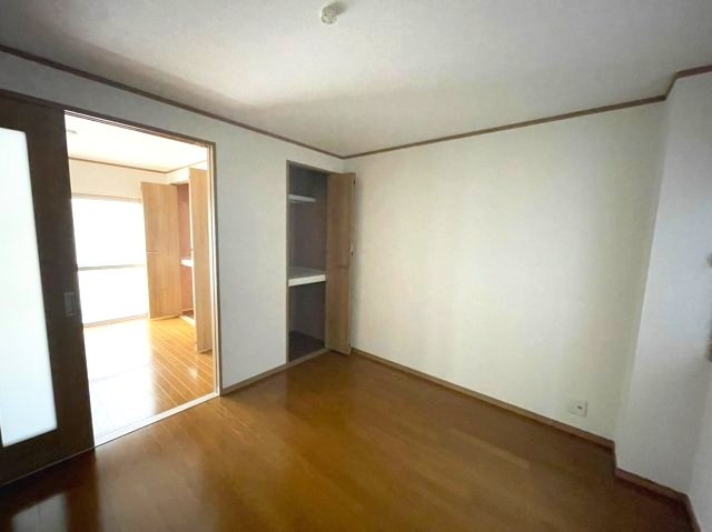 栗田マンションの洋室|イメージとして同建物他部屋を表示しています