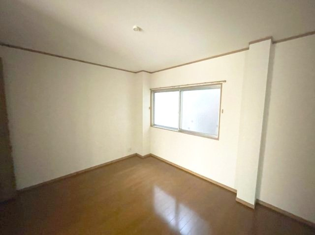 栗田マンションの洋室|イメージとして同建物他部屋を表示しています