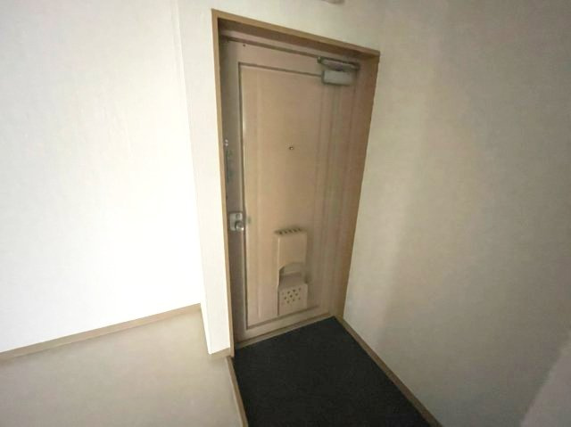 栗田マンションの玄関|イメージとして同建物他部屋を表示しています