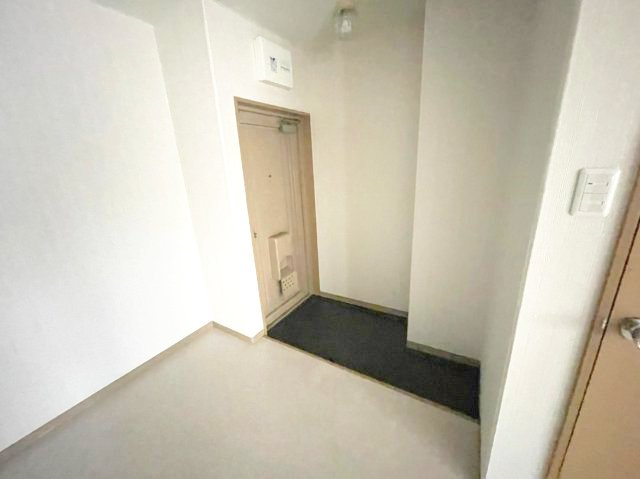 栗田マンションの玄関|イメージとして同建物他部屋を表示しています