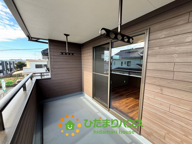 ワイウッドコート古河市茶屋新田第１期　新築一戸建て　12のバルコニー|インナーバルコニー！！