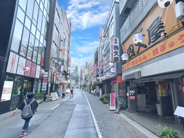 内田ビルの周辺
