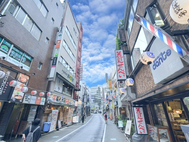 内田ビルの周辺