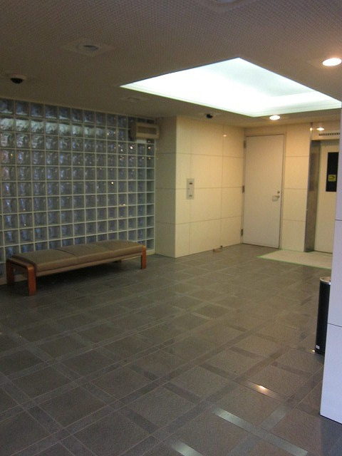 リヴィエール万代のロビー