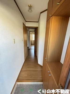 【玄関】 | ロータス・高田Ｃ | 反転タイプのお部屋の写真です（現況を優先致します）