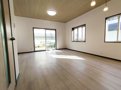 【居間・リビング】 | 福島市上鳥渡しのぶ台　リセットハウス