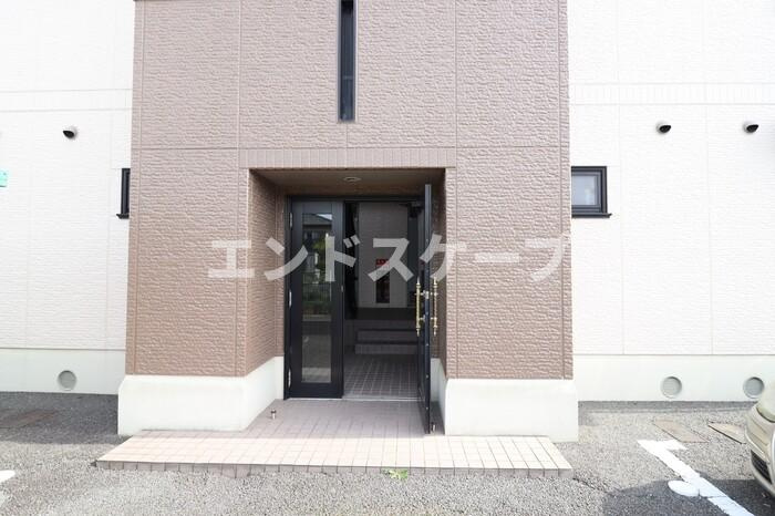 ジュネスなかじま　Ｄのエントランス|高崎、前橋、伊勢崎エリアのお部屋探しはエンドスケープまで！お客様の理想お聞かせ下さい♪