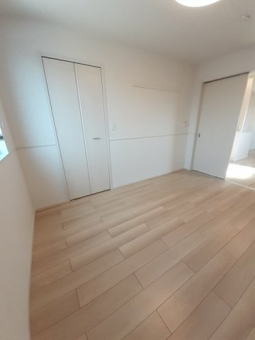 音吉　５ｔｈの寝室|クローゼット付の寝室です☆
