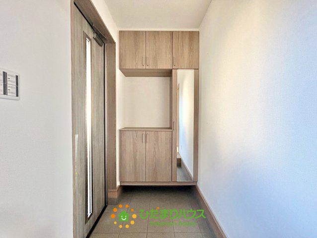 宮代町中島　新築未入居の玄関|広々玄関です！