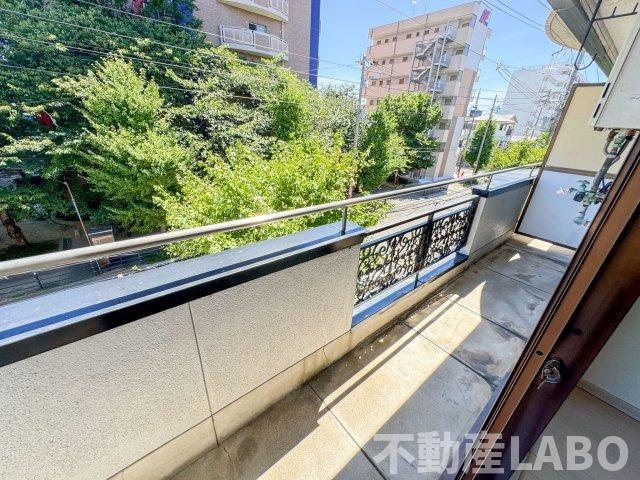 正岡マンションのバルコニー