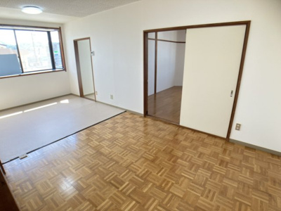 【居間・リビング】 | 大本ビル