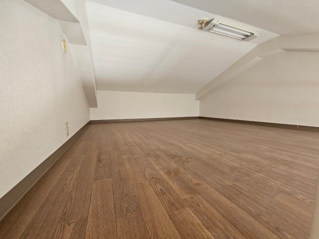 ブラウンコートの内装