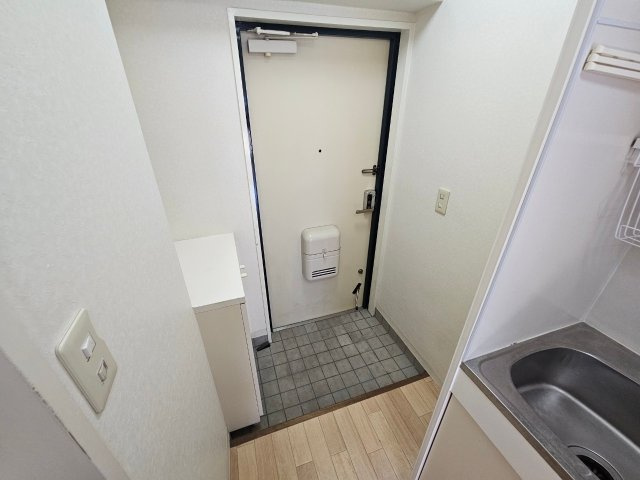 ブラウンコートの玄関