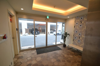 【エントランス】