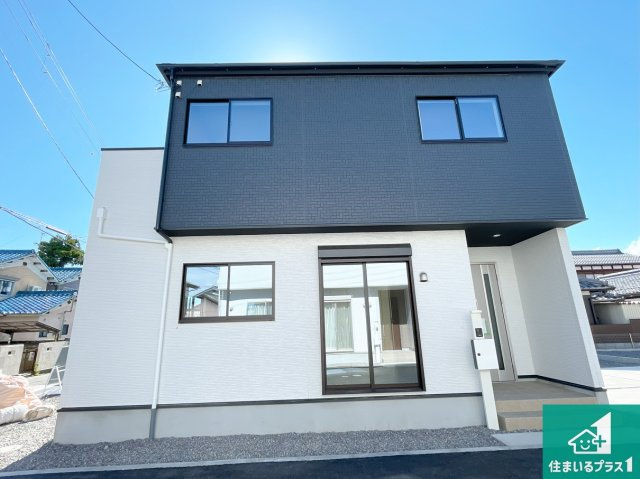 近江八幡市中村町　第1期　新築一戸建ての外観|安心の10年保証！外観を美しく保ち、雨水で汚れを落とします！気になることがありましたら、お気軽にお問い合わせください！