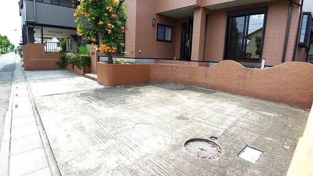 熊谷市籠原　中古戸建の駐車場|お車3台駐車可能