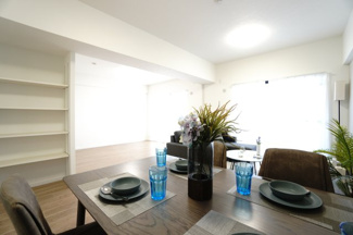 【居間・リビング】 | 【上質リノベ】サンシティ船越 | 室内（2024年8月22日15：00頃）撮影