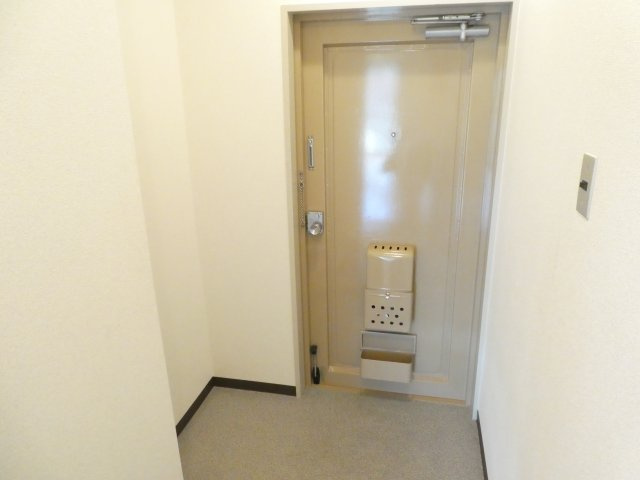 ハイツ延命の玄関